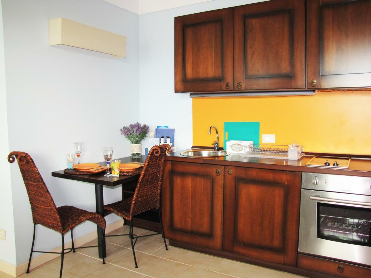 Boutique Studio At Oasis Vip Club Lägenhet Slăntjev Brjag Exteriör bild