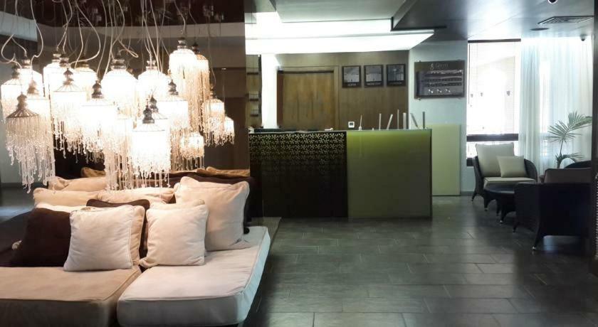 Boutique Studio At Oasis Vip Club Lägenhet Slăntjev Brjag Exteriör bild