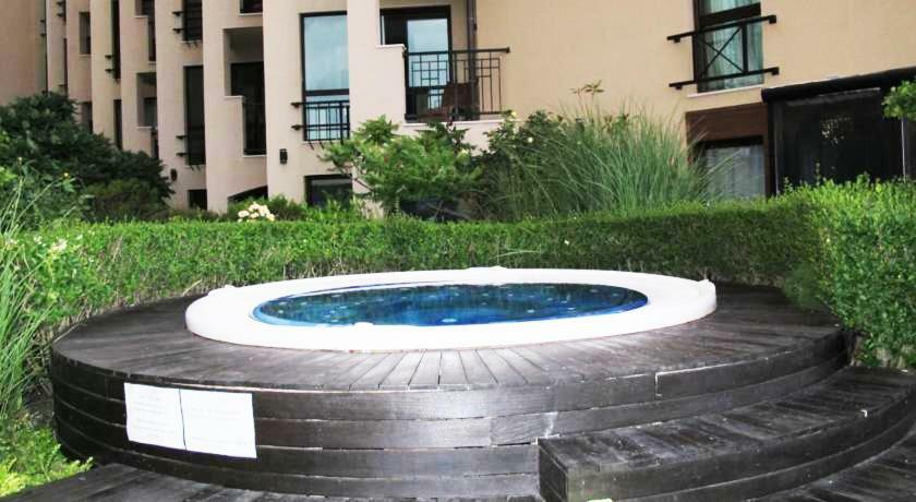 Boutique Studio At Oasis Vip Club Lägenhet Slăntjev Brjag Exteriör bild